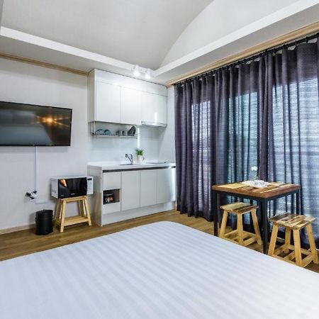 Romance Jeju Pension Eksteriør billede