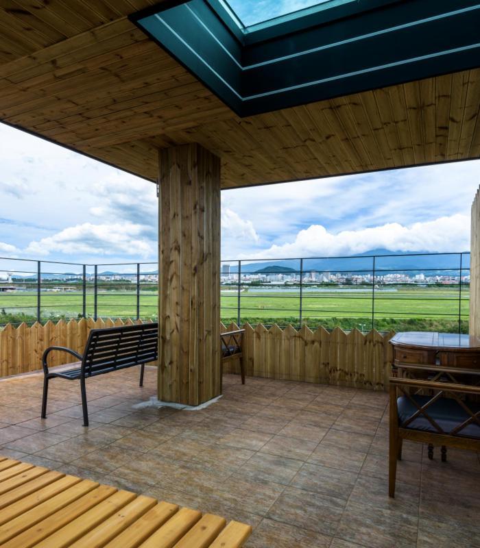 Romance Jeju Pension Eksteriør billede